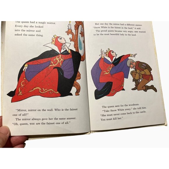 Walt Disneys Snow White And The Seven Dwarfs Hardcover Book - Picture 10 of 15